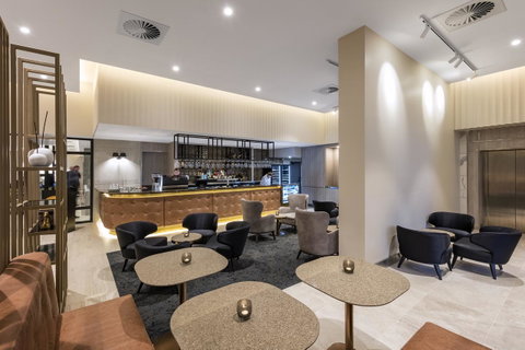 Deco Hotel Canberra - Tourism Adelaide 3