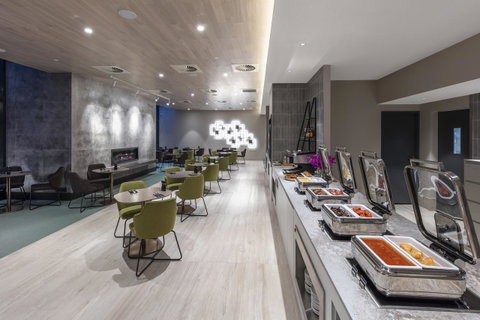 Deco Hotel Canberra - Tourism Adelaide 2