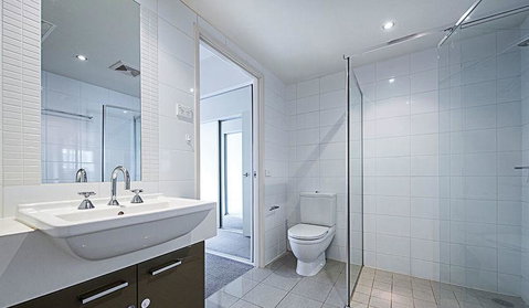 Spacious 1BR Stylish New Acton Apartment +Parking - Tourism Adelaide 3