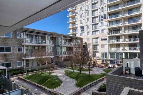 Spacious 1BR Stylish New Acton Apartment +Parking - Tourism Adelaide 14