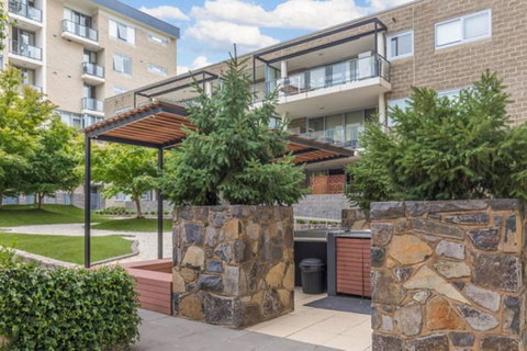 Spacious 1BR Stylish New Acton Apartment +Parking - Tourism Adelaide 22