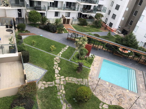 Staying Places - The Avenue - Tourism Adelaide 2