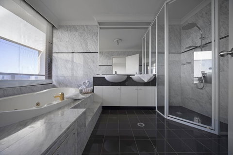 BreakFree Capital Tower Apartments - Tourism Adelaide 36