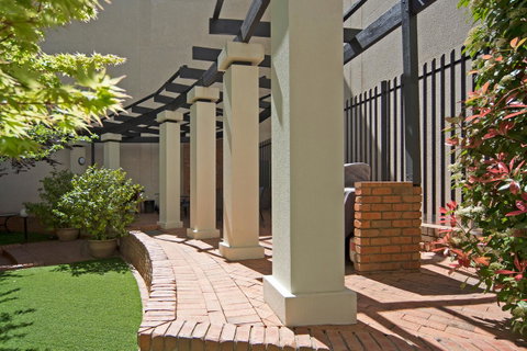 BreakFree Capital Tower Apartments - Tourism Adelaide 9