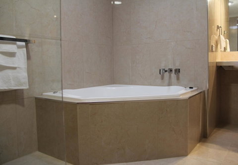 Lure Bed And Breakfast - Tourism Adelaide 7