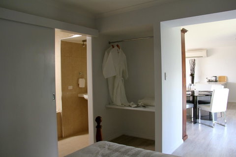 Lure Bed And Breakfast - Tourism Adelaide 5