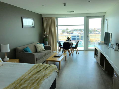 Ocean View Luxury Apartment & Suite - Tourism Adelaide 24