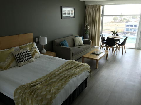 Ocean View Luxury Apartment & Suite - Tourism Adelaide 25