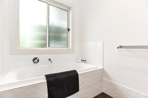 'The Hidden Diamond' - Normanville - Tourism Adelaide 25