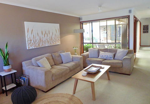 Baronet B & B - Tourism Adelaide 4