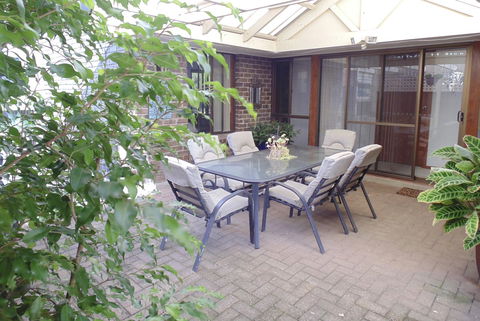 Baronet B & B - Tourism Adelaide 15