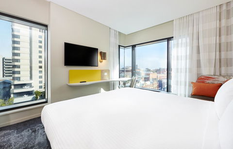 Holiday Inn Express Adelaide City Centre, An IHG Hotel - Tourism Adelaide 6