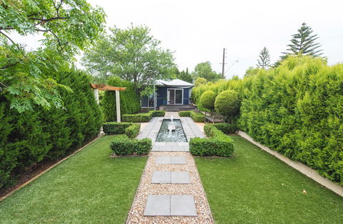 S T U D I O 22 Peaceful Retreat With Garden Views - Tourism Adelaide 5