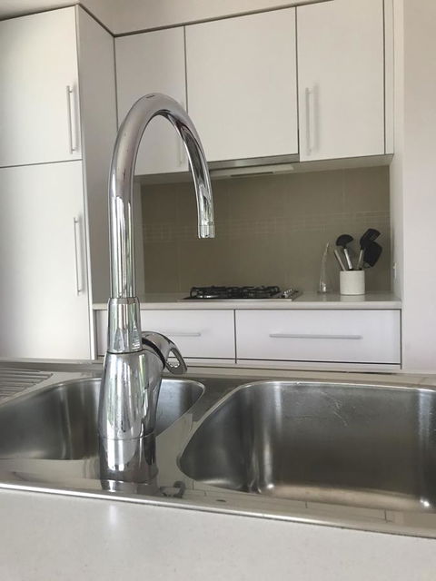 S T U D I O 22 Peaceful Retreat With Garden Views - Tourism Adelaide 7