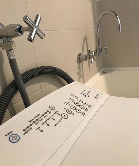 S T U D I O 22 Peaceful Retreat With Garden Views - Tourism Adelaide 8