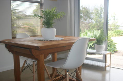 S T U D I O 22 Peaceful Retreat With Garden Views - Tourism Adelaide 9