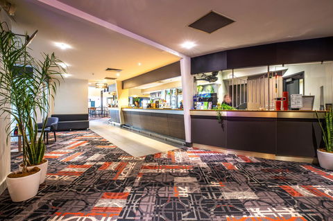 Nightcap At Finsbury Hotel - Tourism Adelaide 35