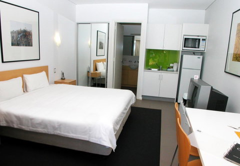 Majestic Oasis Apartments - Tourism Adelaide 11