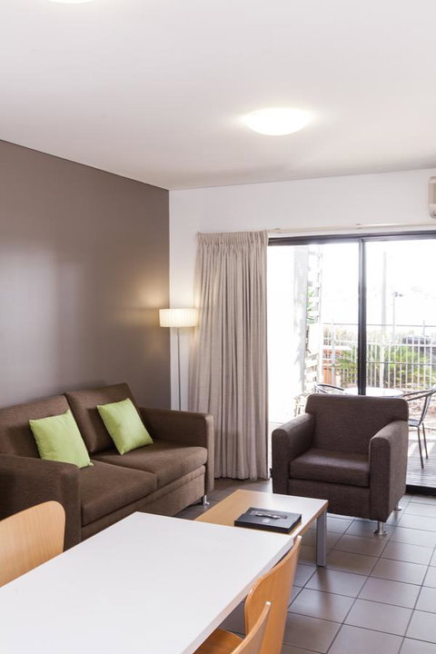 Majestic Oasis Apartments - Tourism Adelaide 17