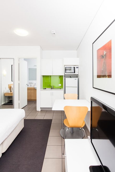Majestic Oasis Apartments - Tourism Adelaide 27