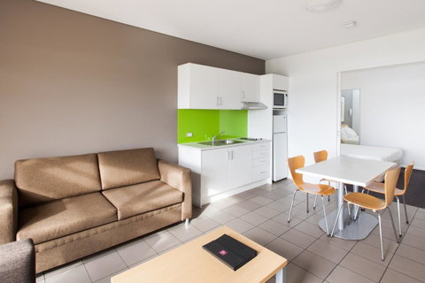 Majestic Oasis Apartments - Tourism Adelaide 21