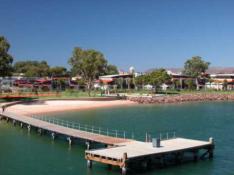 Majestic Oasis Apartments - Tourism Adelaide 3