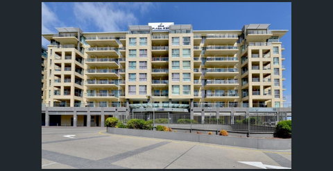 Luxury Beachside Accomodation - Tourism Adelaide 13