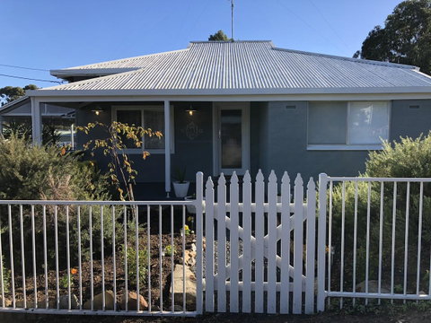 Jack\'s House 2 B&B In Mill Street - Tourism Adelaide 0