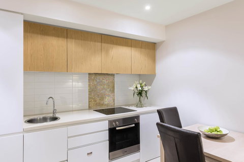 IStay Precinct Adelaide - Tourism Adelaide 8