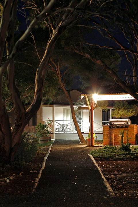 Cape Jervis Holiday Units - Tourism Adelaide 12