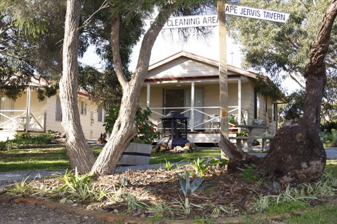 Cape Jervis Holiday Units - Tourism Adelaide 19