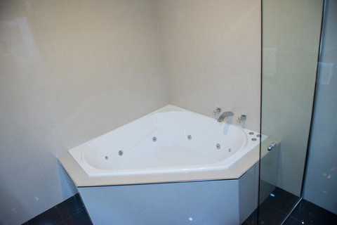 Arkana Motor Inn & Terrace Apartments - Tourism Adelaide 17