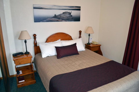 Arkana Motor Inn & Terrace Apartments - Tourism Adelaide 14