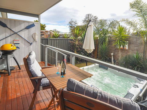 Seagrass Villas Normanville - Tourism Adelaide 14