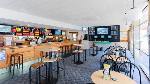 Bay Motel Hotel - Tourism Adelaide 14