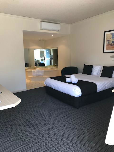 Bay Motel Hotel - Tourism Adelaide 2