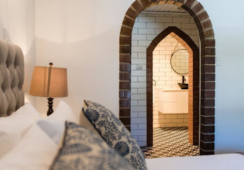 The Manor Basket Range - Tourism Adelaide 3