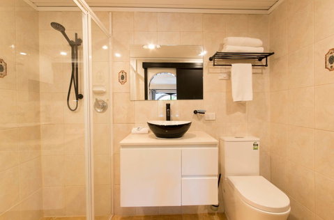 The Manor Basket Range - Tourism Adelaide 6