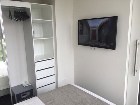 Tasha\'s Apartments On Warwick - Tourism Adelaide 8