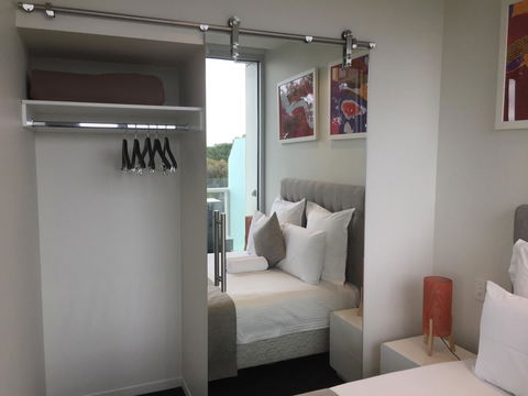 Tasha\'s Apartments On Warwick - Tourism Adelaide 24