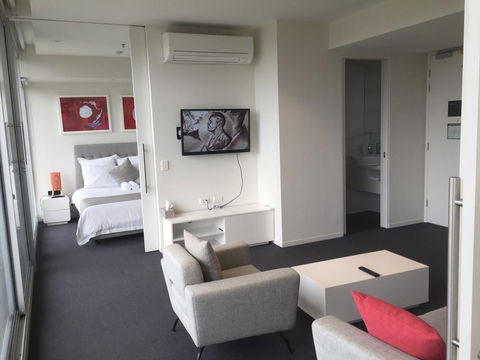 Tasha\'s Apartments On Warwick - Tourism Adelaide 6