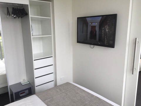 Tasha\'s Apartments On Warwick - Tourism Adelaide 7