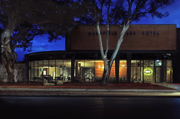 Mansfield Park Hotel with Tourism Adelaide