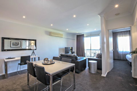 Adelaide DressCircle Apartments - Archer Street - Tourism Adelaide 0