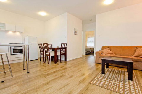 Atlantic West Beach Apartments - Tourism Adelaide 16