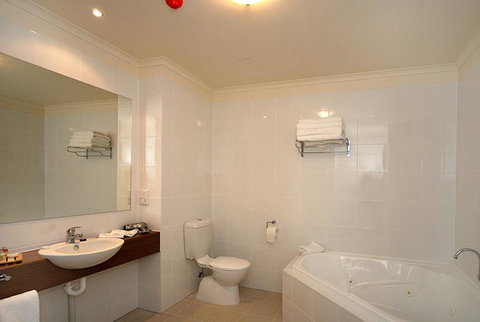 Lady Bay Hotel - Tourism Adelaide 7