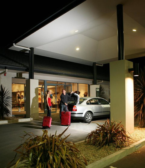 Lady Bay Hotel - Tourism Adelaide 8