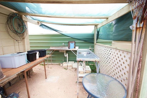 Port Vincent Motel & Apartments - Tourism Adelaide 23