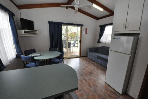 Beachside Holiday Park - Tourism Adelaide 7