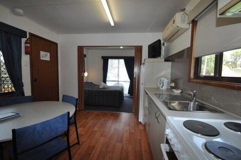 Beachside Holiday Park - Tourism Adelaide 13